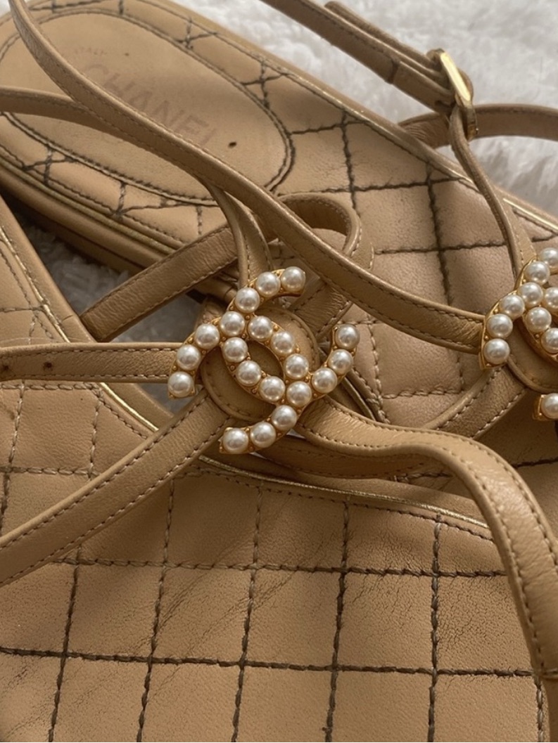 Chanel Tan Pearl Cc Logo Thong Sandals